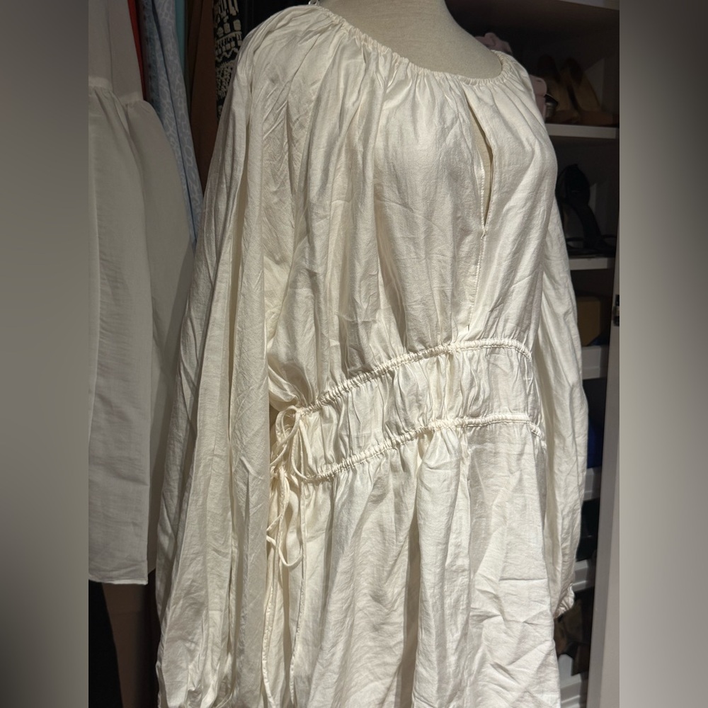 H&M Cream Long Sleeve Dress - Picture 2 of 3